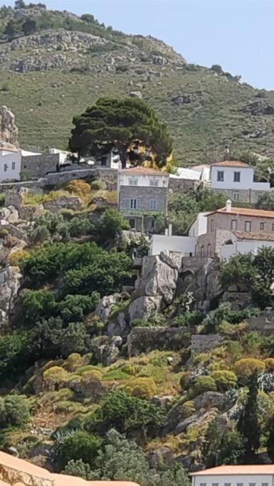 Braxos A Beautiful Rocky Place Hydra  Luaran gambar